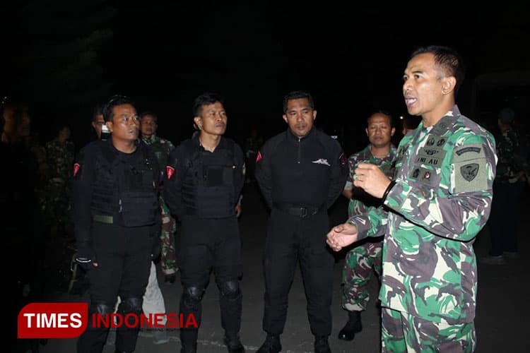 Pasukan Khusus Denmatra 2 Laksanakan Operasi Perebutan Pangkalan Udara